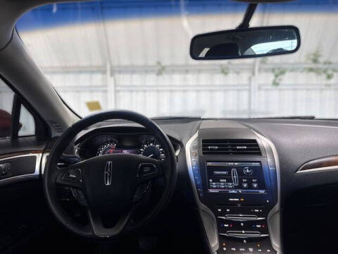 2016 Lincoln MKZ