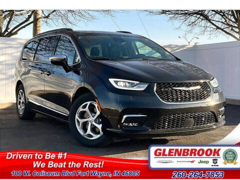 2023 Chrysler Pacifica for sale at Glenbrook Dodge Chrysler Jeep Ram and Fiat in Fort Wayne IN
