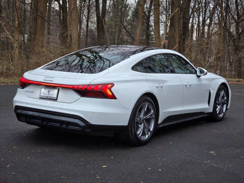 2022 Audi e-tron GT quattro Premium Plus