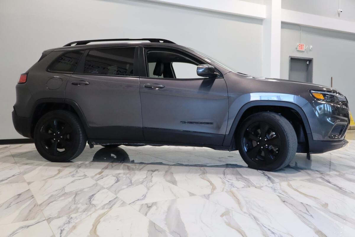 2020 Jeep Cherokee for sale at IMD MOTORS, INC in Dallas, TX