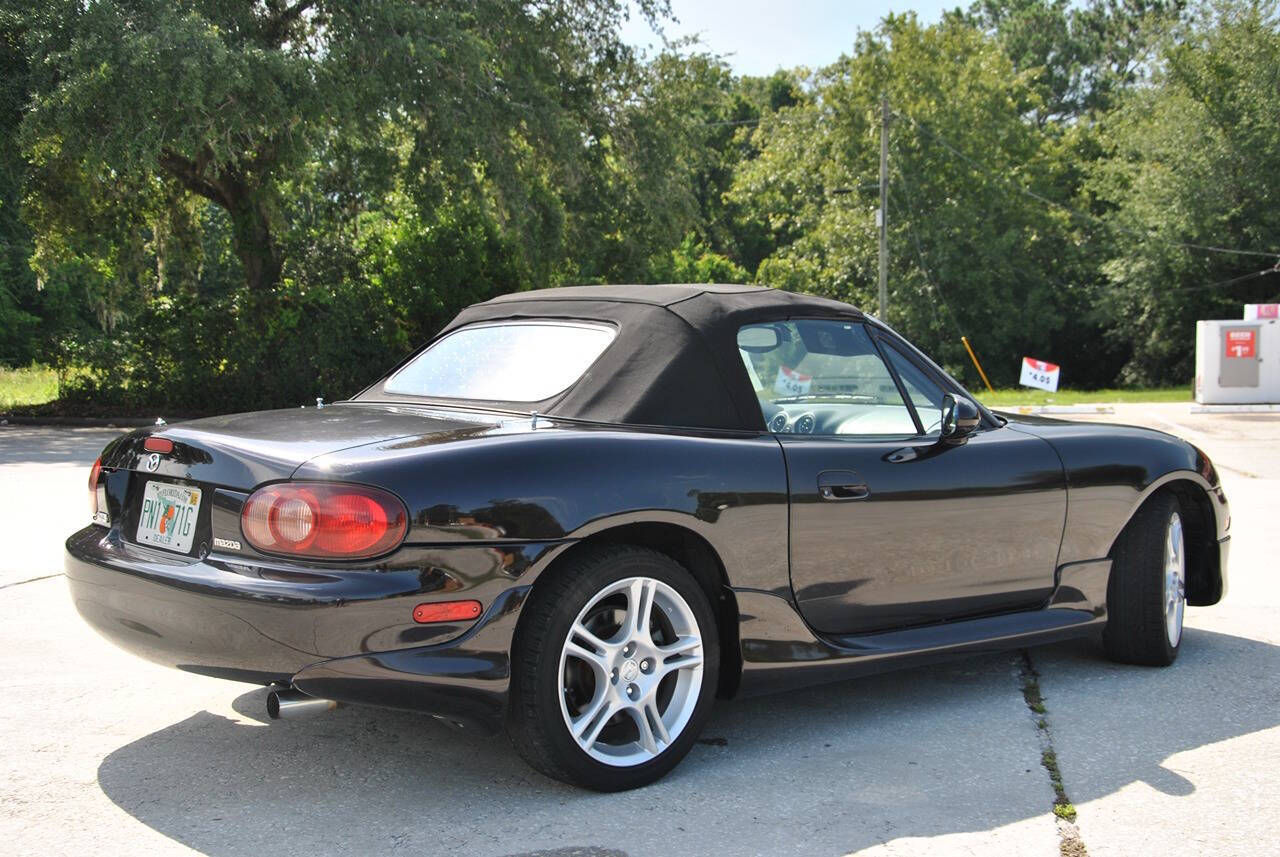 2004 Mazda MX-5 Miata for sale at Elite Auto Specialties LLC in Deland, FL