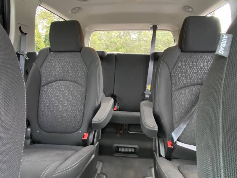 2014 GMC Acadia SLE-2