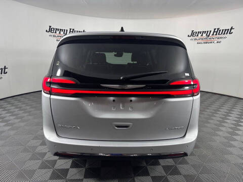 2024 Chrysler Pacifica Limited