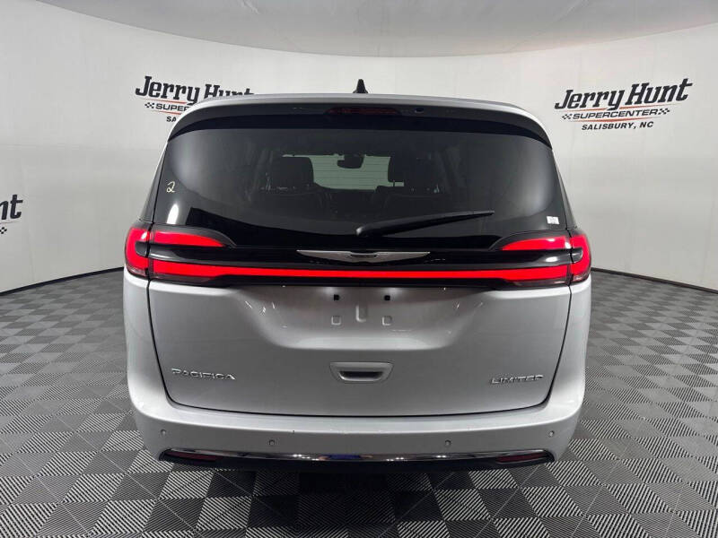 2024 Chrysler Pacifica Limited