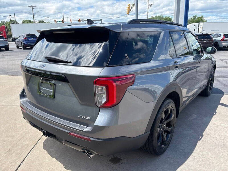 2024 Ford Explorer ST-Line