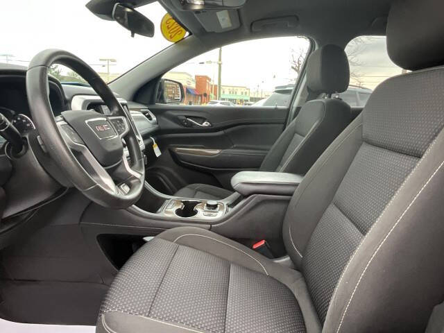 2023 GMC Acadia SLE