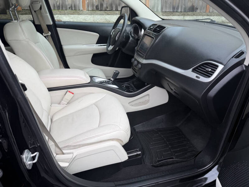 2013 Dodge Journey R/T