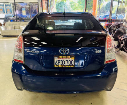 2010 Toyota Prius III