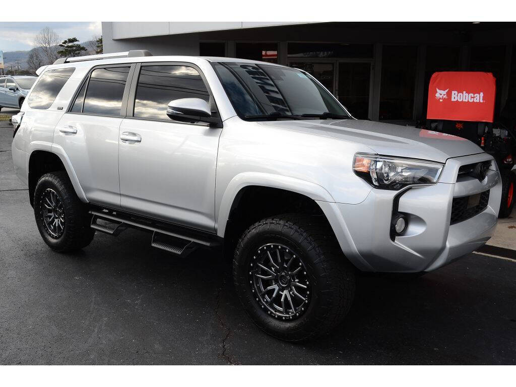 2020 Toyota 4Runner for sale at EARL DUFF PRE-OWNED CENTER in Harriman, TN