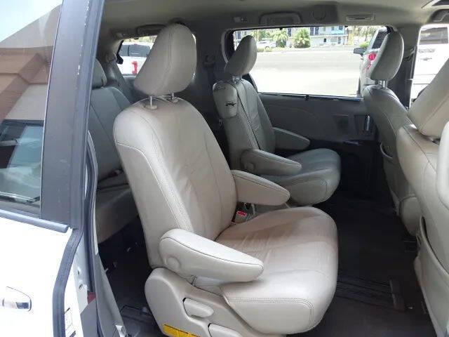 2011 Toyota Sienna