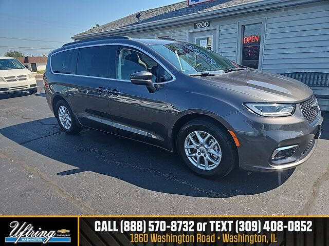 2022 Chrysler Pacifica for sale at Gary Uftring's Used Car Outlet in Washington IL