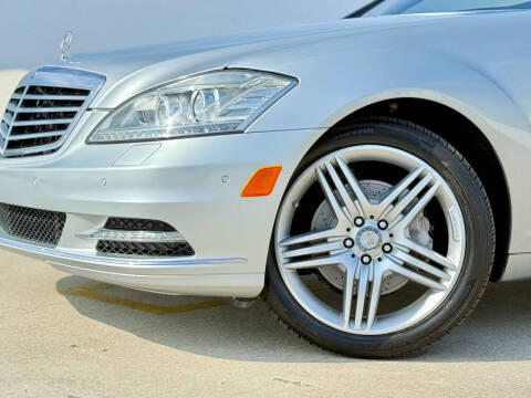 2011 Mercedes-Benz S-Class S 550