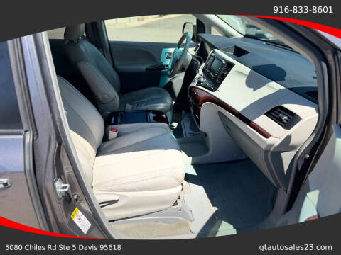 2011 Toyota Sienna