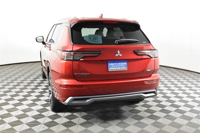 2025 Mitsubishi Outlander SEL