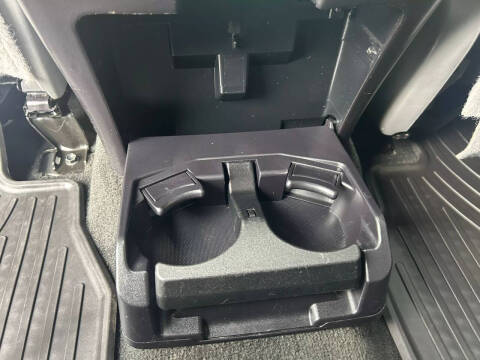 2015 Toyota Sequoia SR5