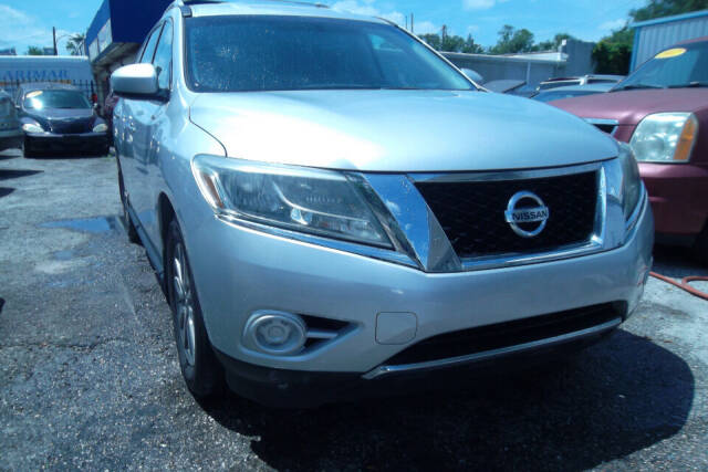 2015 Nissan Pathfinder for sale at Ready2gomotors in Tampa, FL