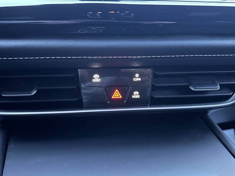 2024 Volkswagen Atlas Cross Sport SE 4Motion