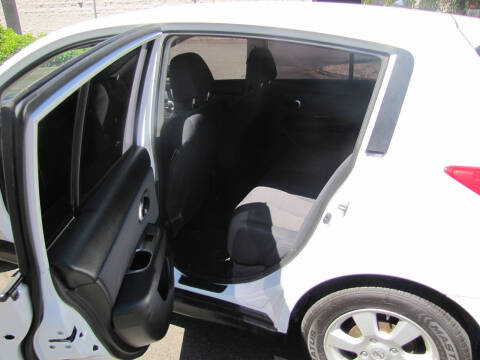 2009 Nissan Versa 1.8 SL