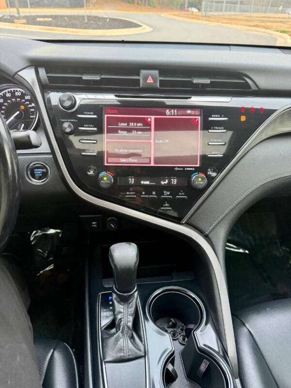 2019 Toyota Camry SE