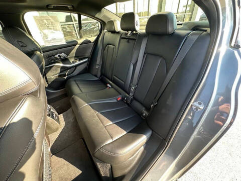 2023 BMW 3 Series 330i