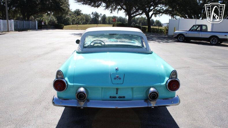 1955 Ford Thunderbird