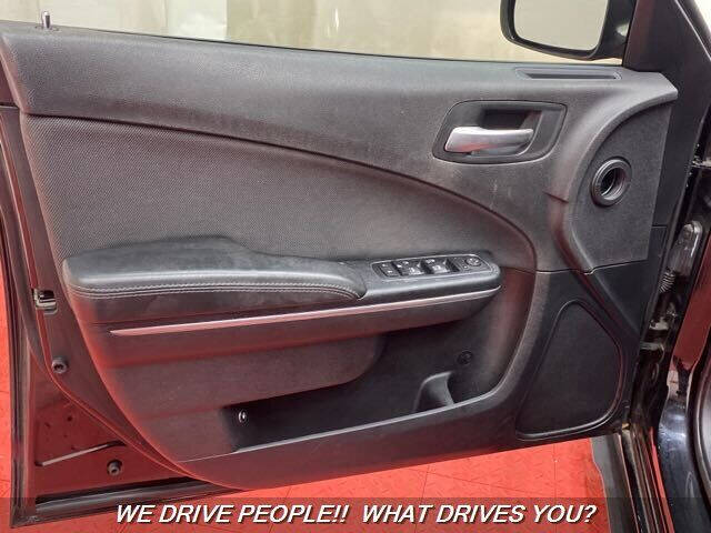 2015 Dodge Charger SE