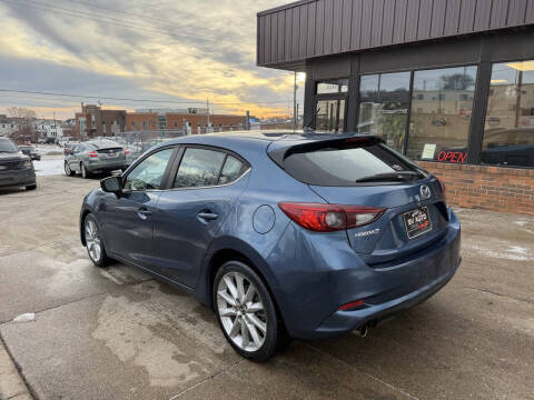 2017 Mazda MAZDA3 Touring