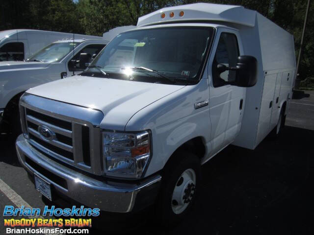 2025 Ford E-Series E-350 SD