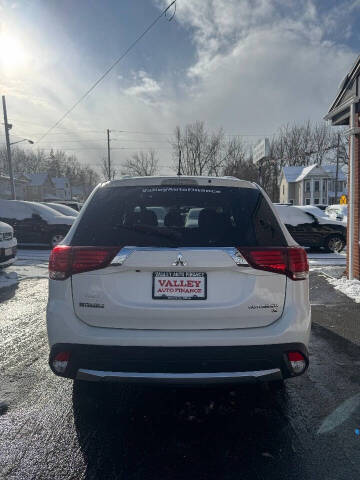 2016 Mitsubishi Outlander SE