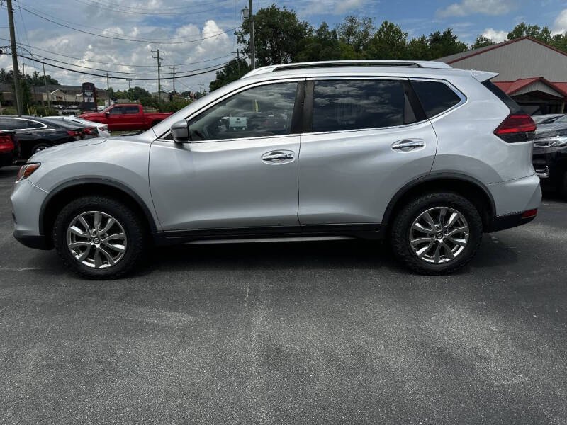 2017 Nissan Rogue SV