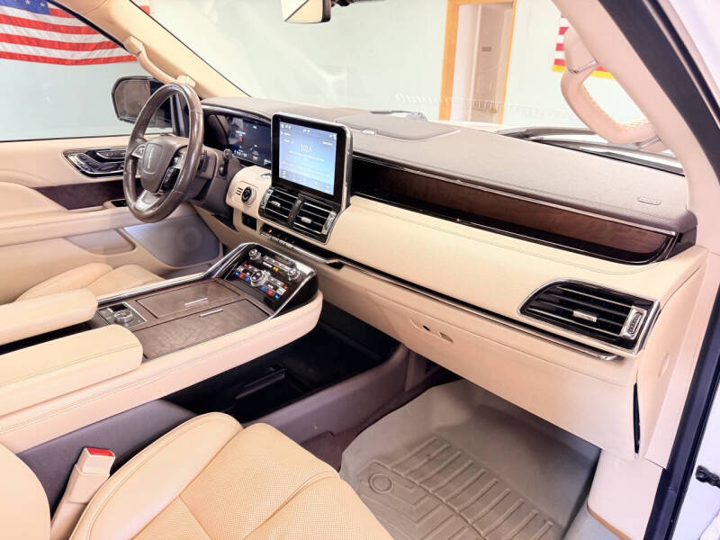 2019 Lincoln Navigator L Reserve