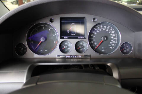 2004 Volkswagen Phaeton V8