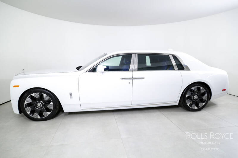 2024 Rolls-Royce Phantom EWB