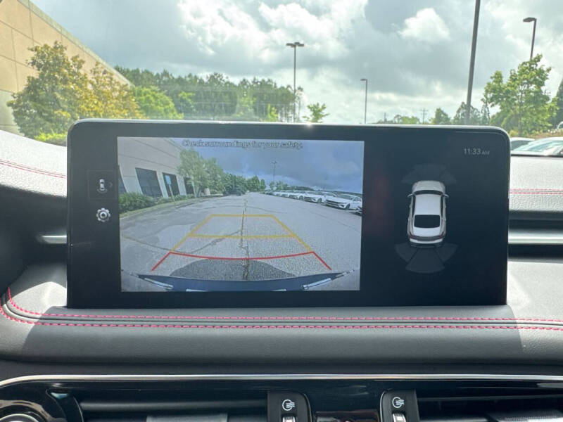 2023 Genesis G70
