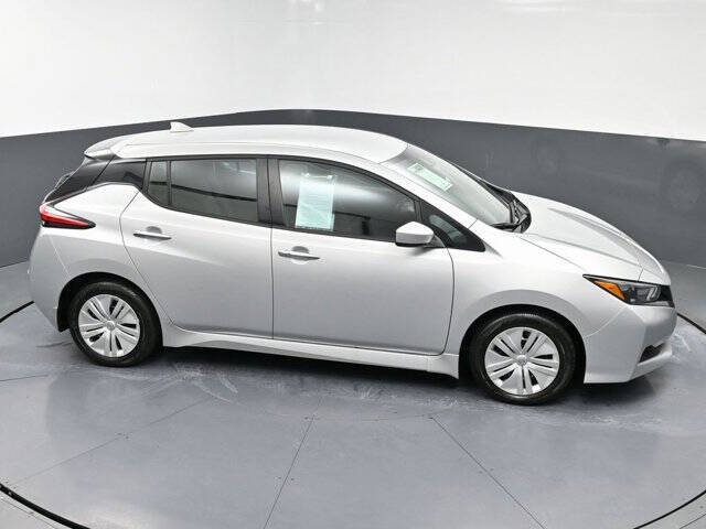 2023 Nissan LEAF S