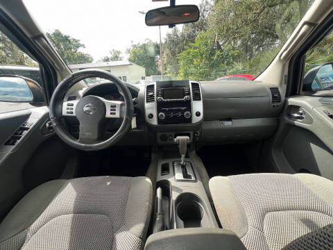 2017 Nissan Frontier SV