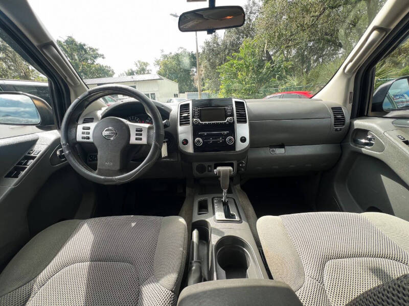 2017 Nissan Frontier SV