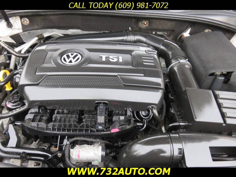 2014 Volkswagen Passat 1.8T SEL Premium PZEV