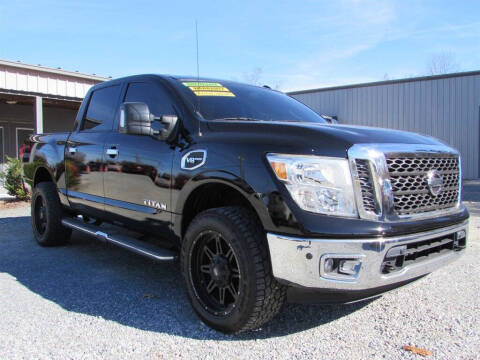2017 Nissan Titan SV