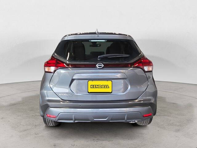2025 Nissan Kicks Play S