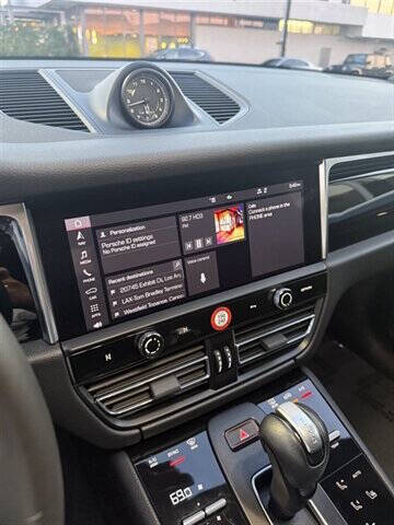 2023 Porsche Macan T