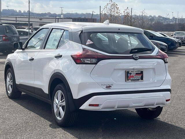 2025 Nissan Kicks Play S