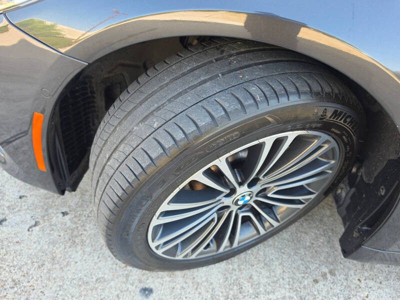 2017 BMW 5 Series 530i