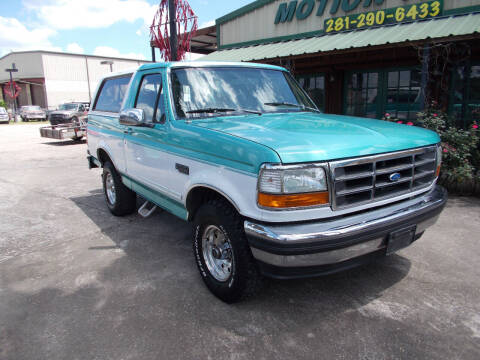 1995 Ford Bronco for sale at MOTION TREND AUTO SALES in Tomball TX