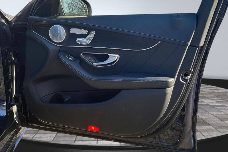 2016 Mercedes-Benz C-Class