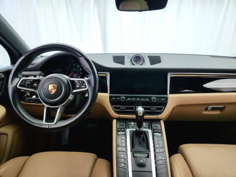 2020 Porsche Macan