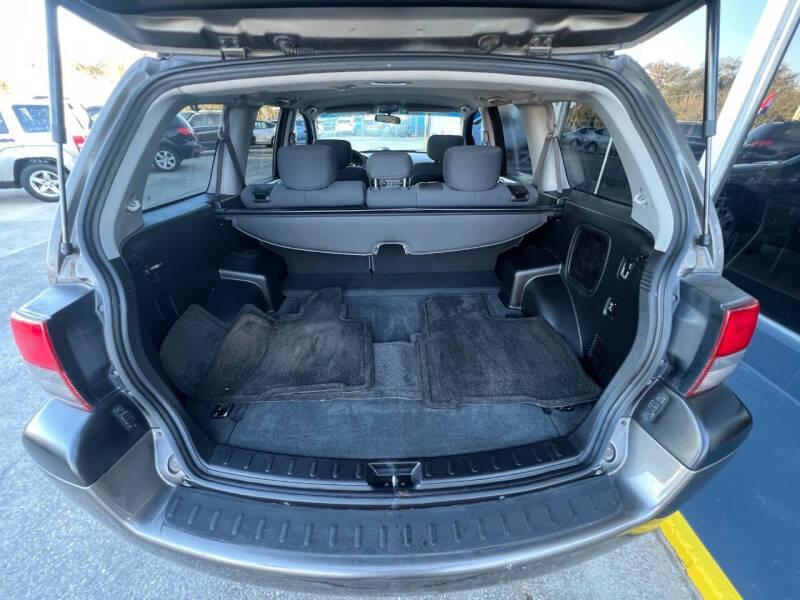 2005 Mitsubishi Endeavor LS
