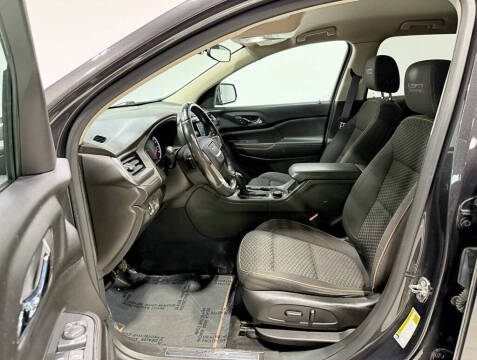 2017 GMC Acadia SLE-2