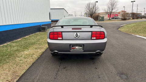 2006 Ford Mustang GT Deluxe