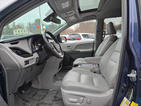 2019 Toyota Sienna XLE 8-Passenger